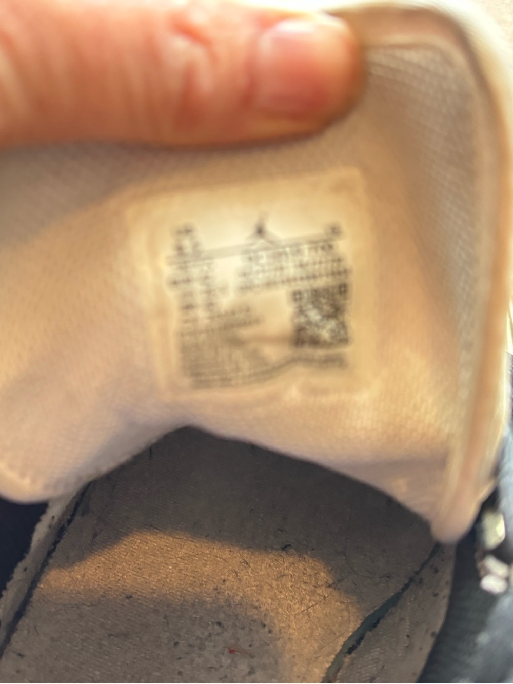 Nike Air Jordan 1 Mid White, Metallic Gold & Black - Picture 8 of 9